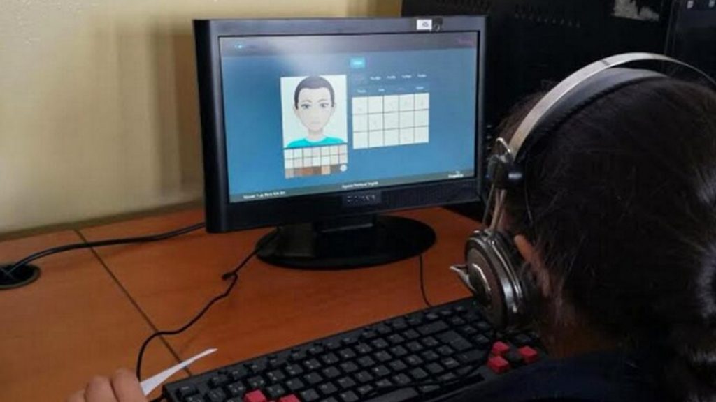 Inteligencia artificial llega como profesor a Chile: proyecto se instalará en colegios de la Región Metropolitana